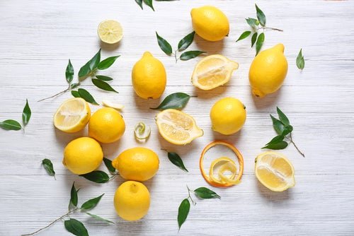 Lemon Juice: A Simple Solution for Weight Loss and Detoxification - Hyaluxe Body