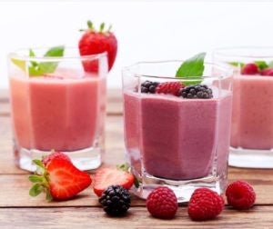 Bebida desintoxicante de frutos rojos: una forma deliciosa de limpiar y reponer energías