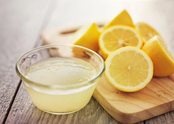 Lemon juice for oily skin