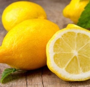 Jugo de limón para bajar de peso