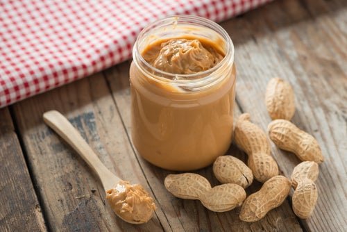 Nourish and Cleanse with a Peanut Butter Face Mask (Allergy Alert!)