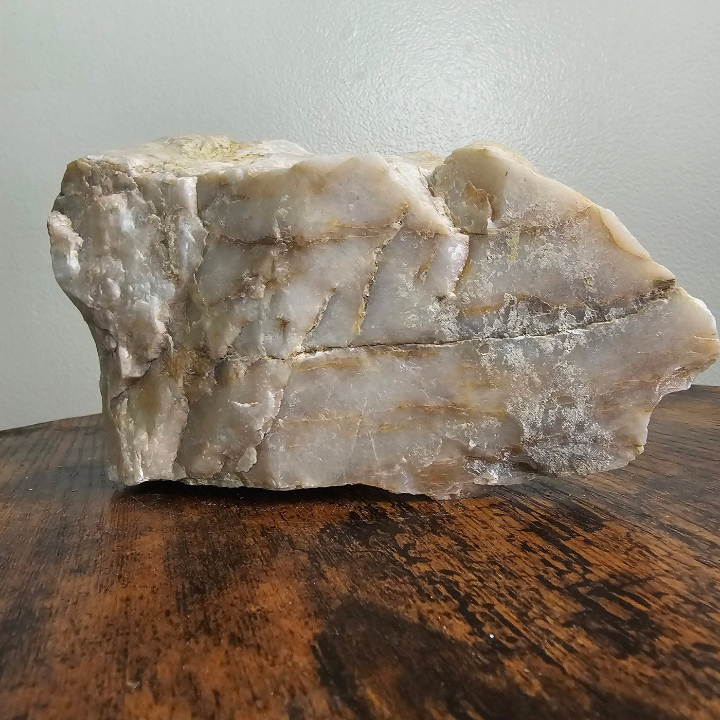 Earths Veins Raw Quartz Stone - Hyaluxe Body