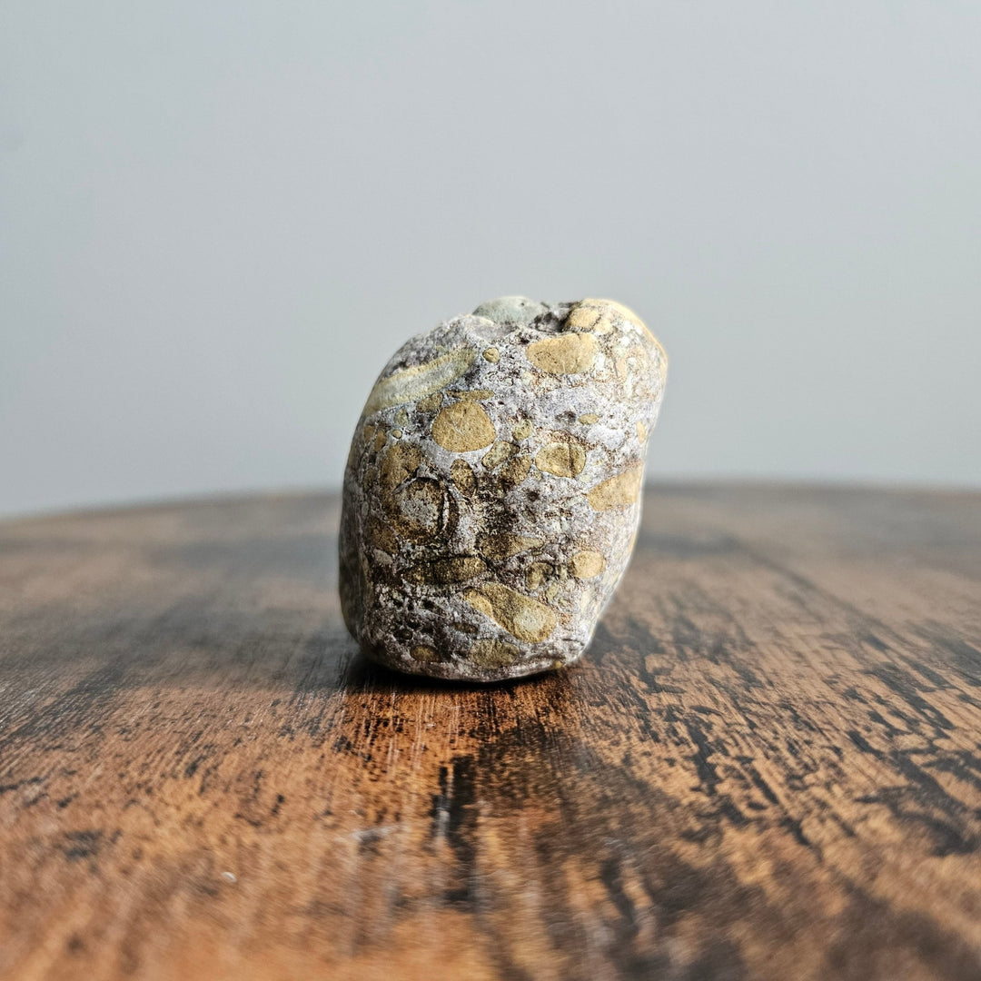 Yellow Speckled Riverstone - Hyaluxe Body